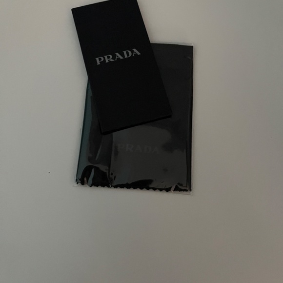 NEW NEVER WORN PRADA SUNGLASSES main image 7